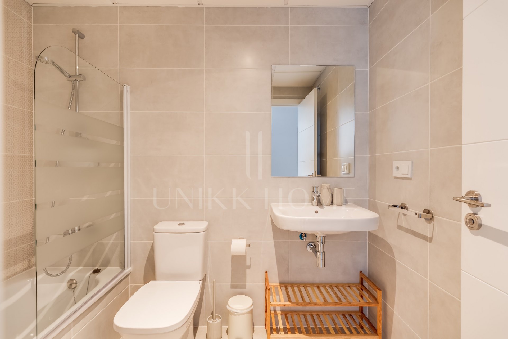 Apartamento en Planta Baja de Obra Nueva en Aranya, Estepona