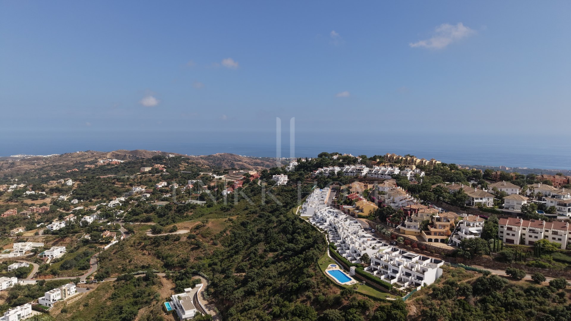 Adosado en venta en La Mairena, Marbella Este