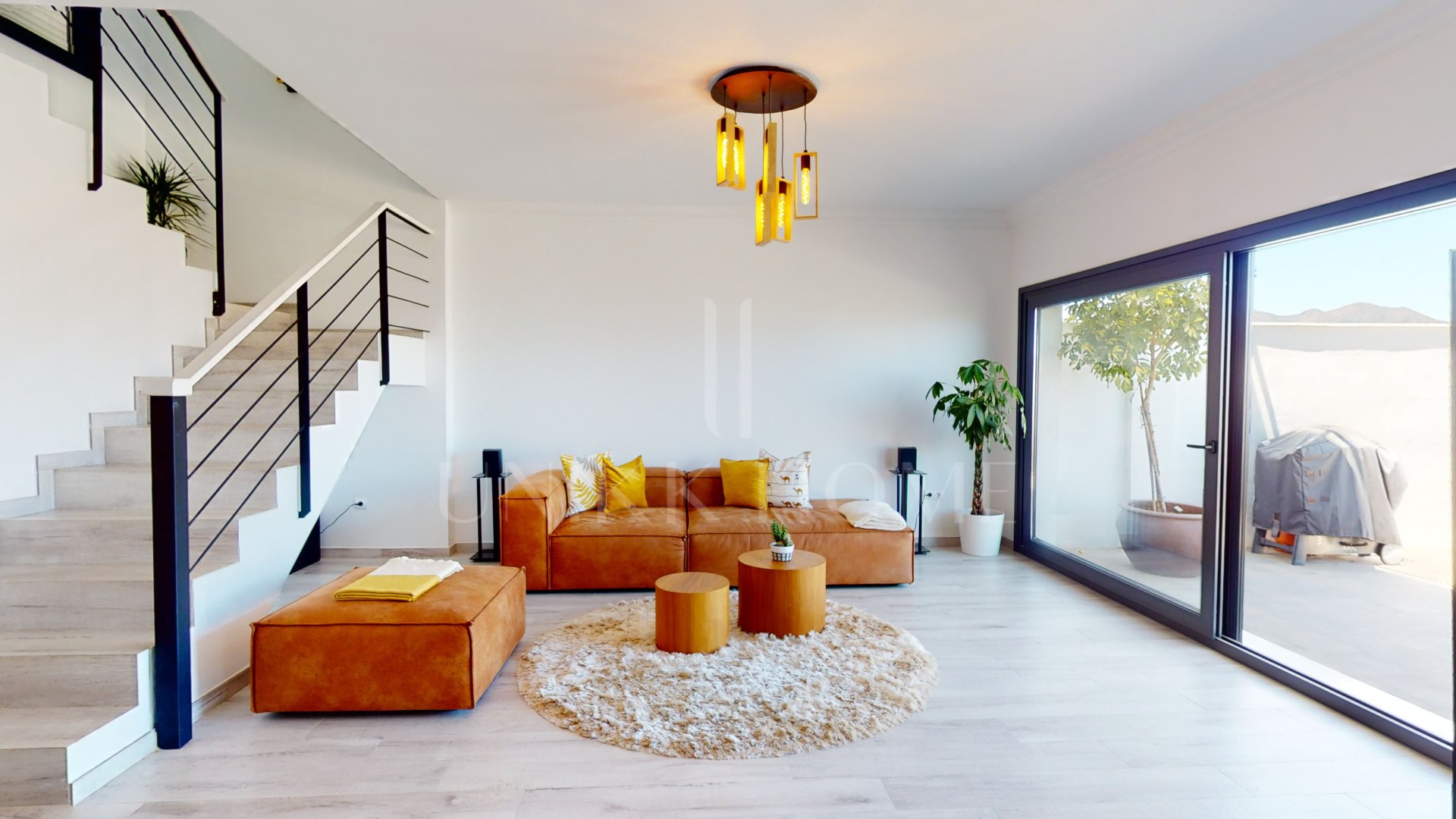 Adosado en venta en La Mairena, Marbella Este