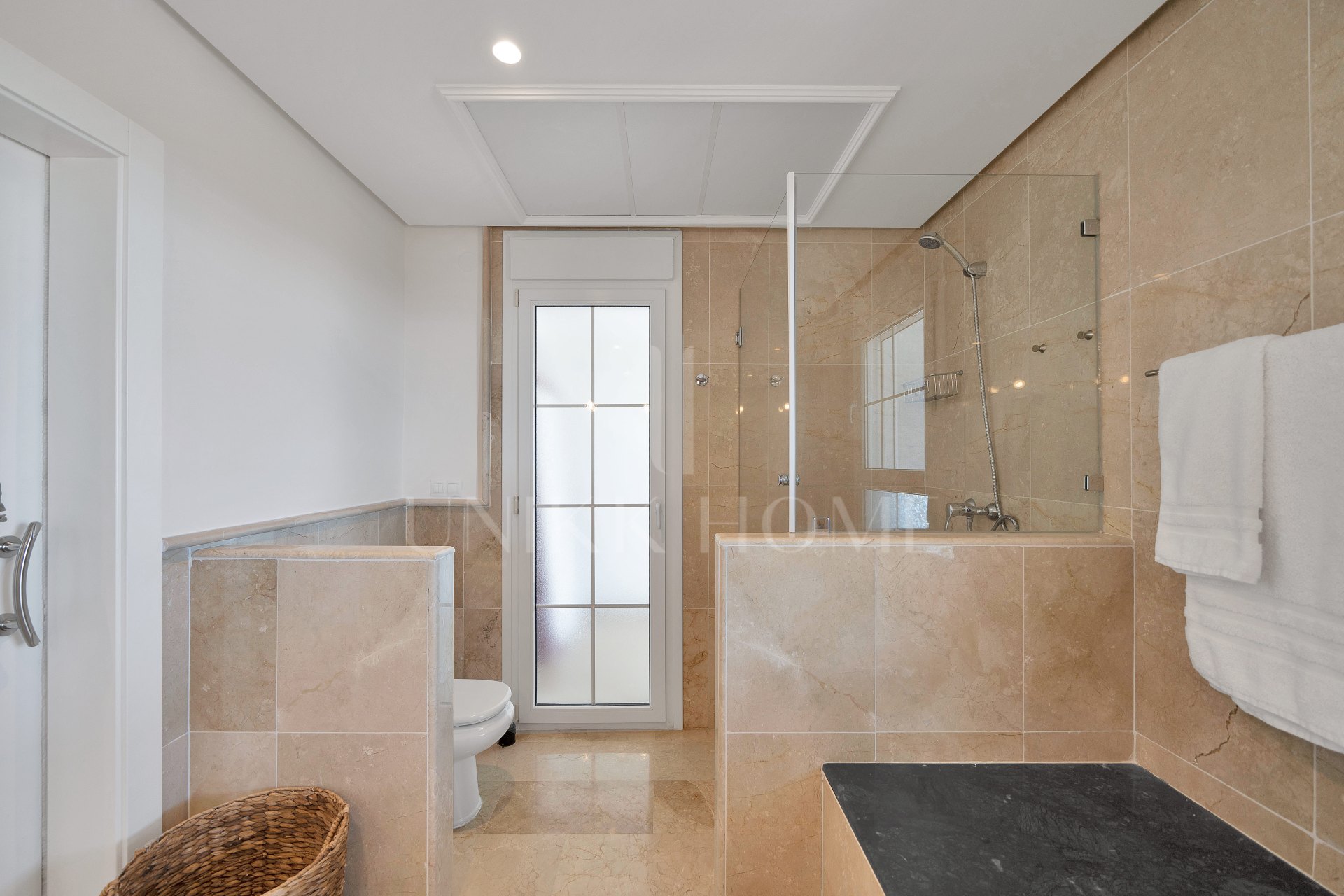 Recently Renovated semi-detached house in La Mairena surrounded by Nature!