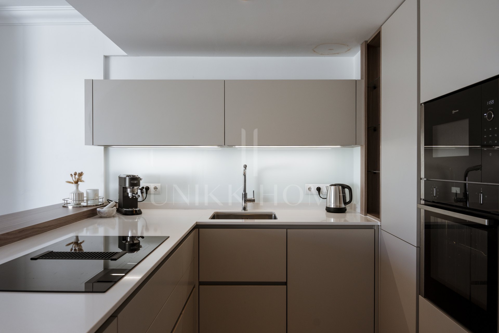 Adosado en venta en La Mairena, Marbella Este