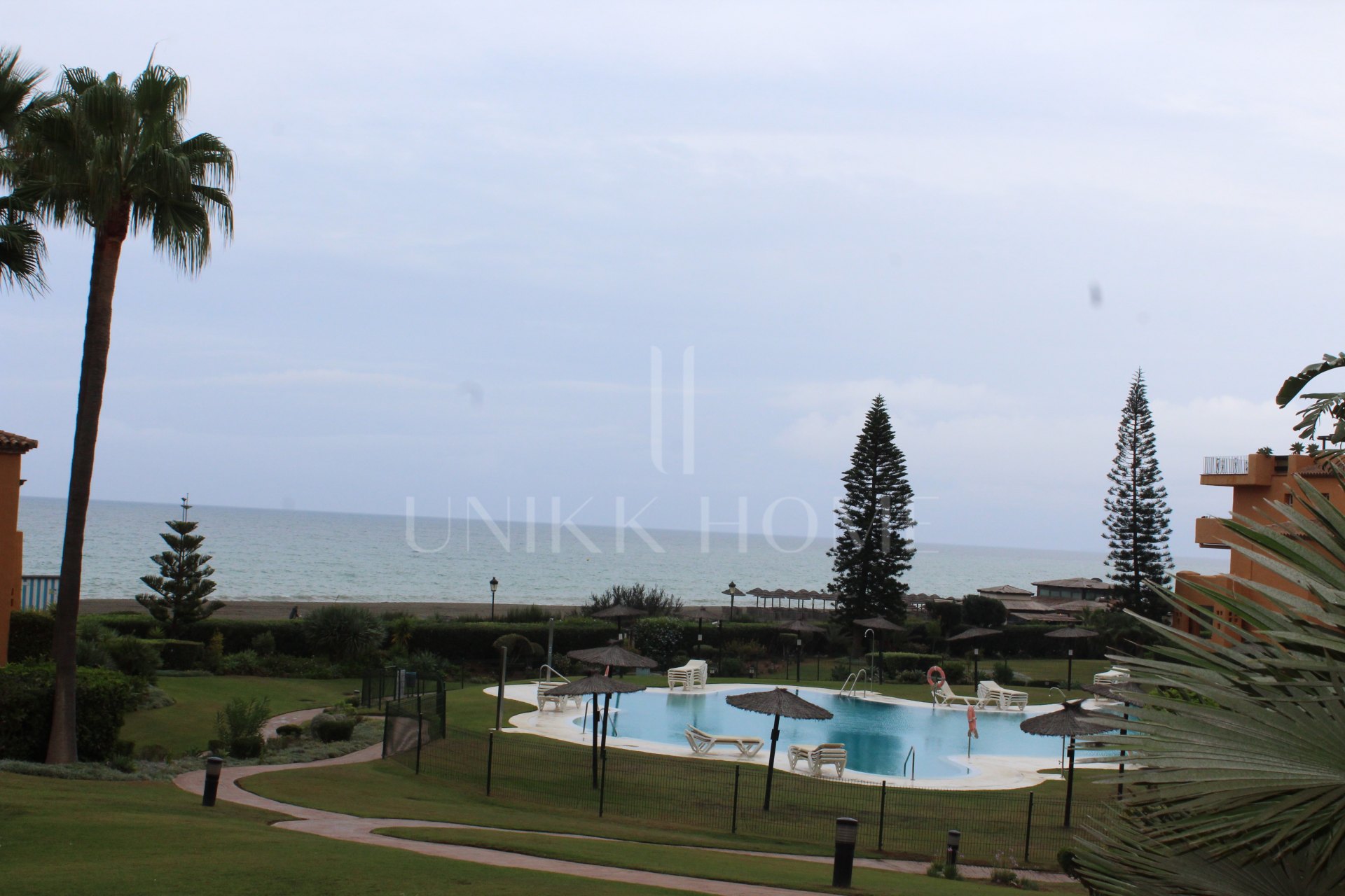 Sea‐View Garden Apartment en Exclusive Los Granados