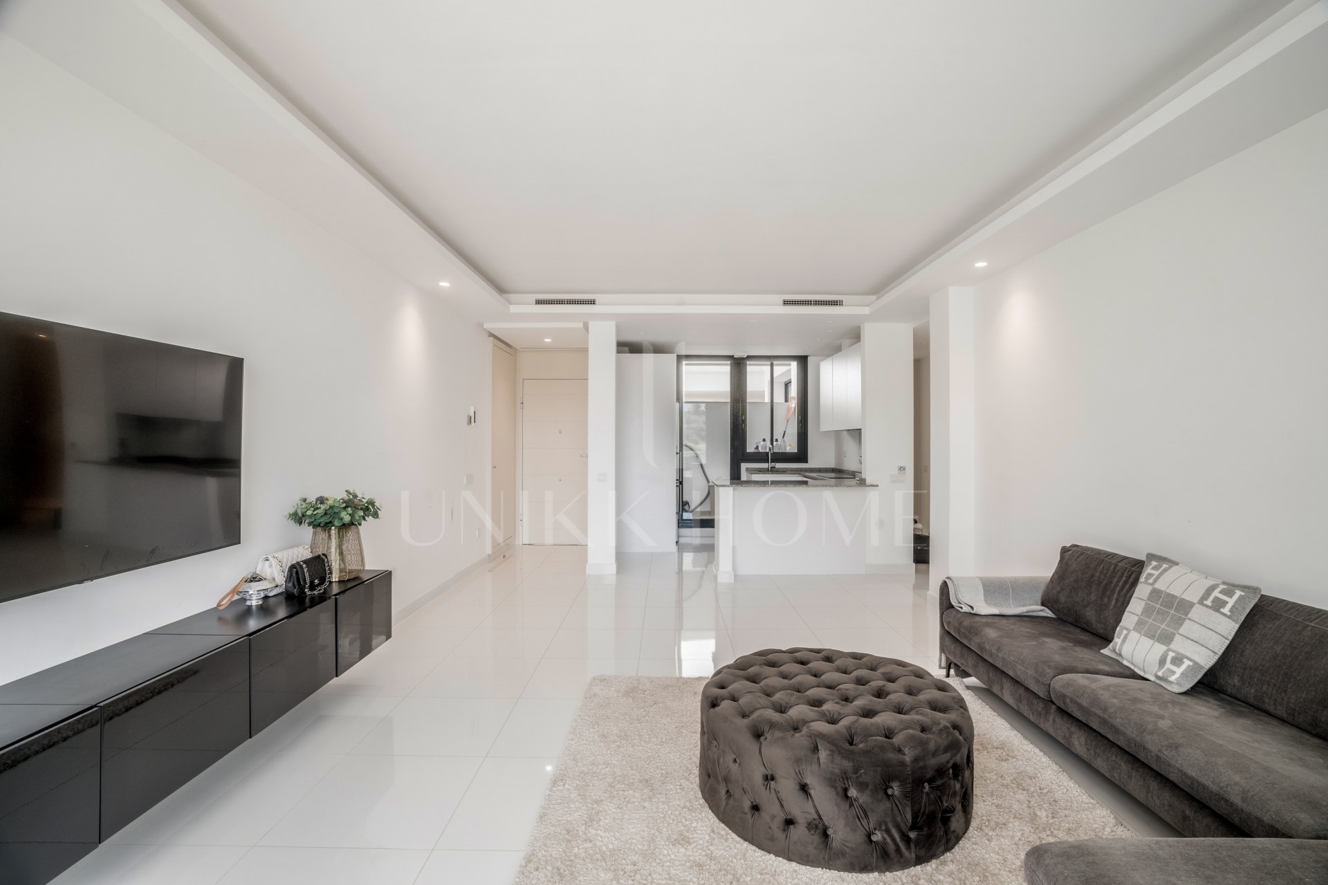 Luxury 2-Bedroom Penthouse with Panoramic Sea & Golf Views – Atalaya Hills