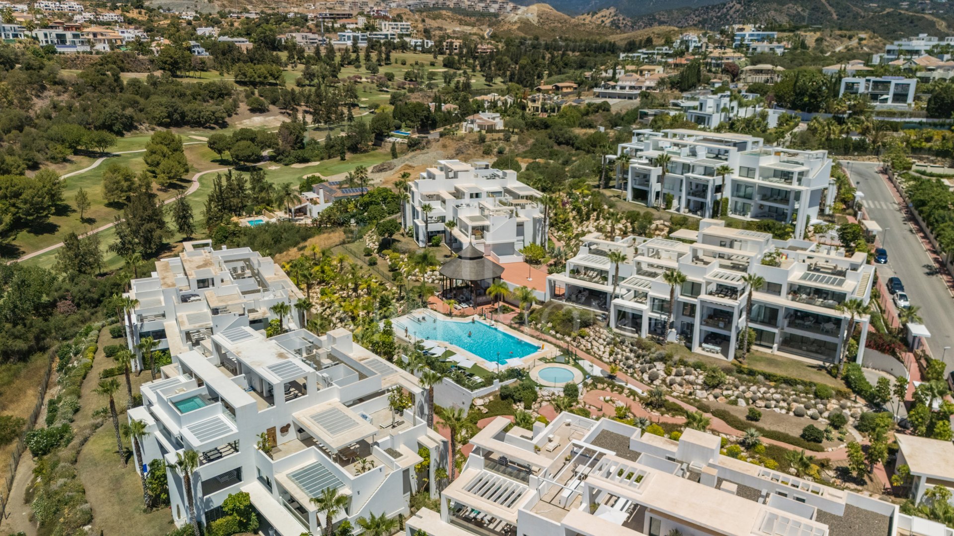 Luxury 2-Bedroom Penthouse with Panoramic Sea & Golf Views – Atalaya Hills