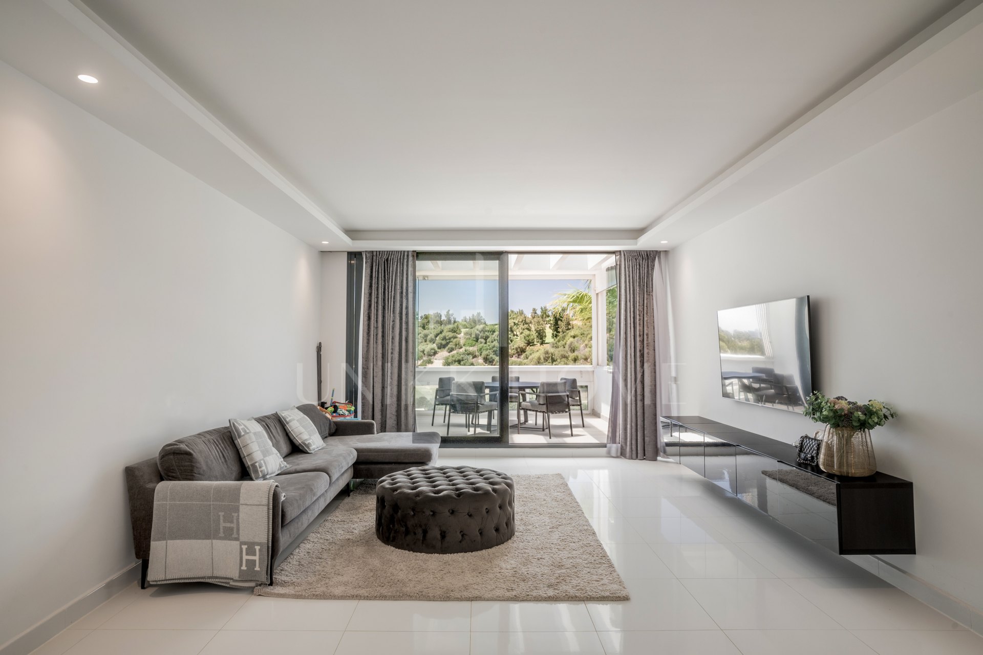 Luxury 2-Bedroom Penthouse with Panoramic Sea & Golf Views – Atalaya Hills