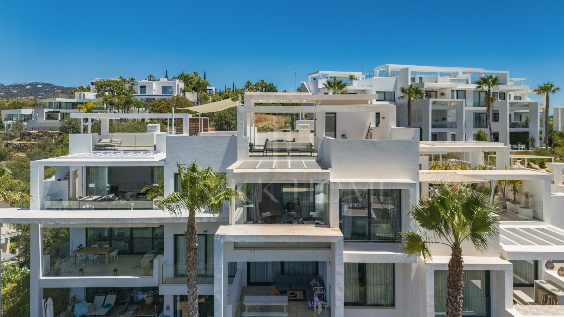 Luxury 2-Bedroom Penthouse with Panoramic Sea & Golf Views – Atalaya Hills