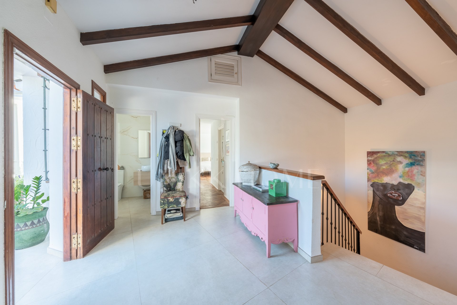 Charming & Artistic 4-Bedroom Villa in Atalaya