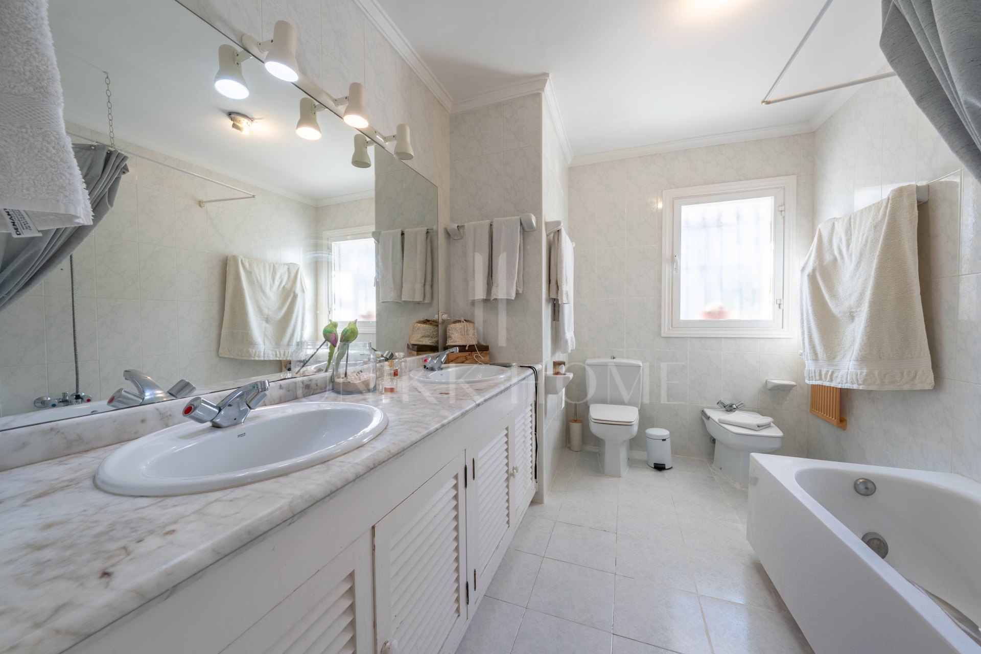 Charming & Artistic 4-Bedroom Villa in Atalaya