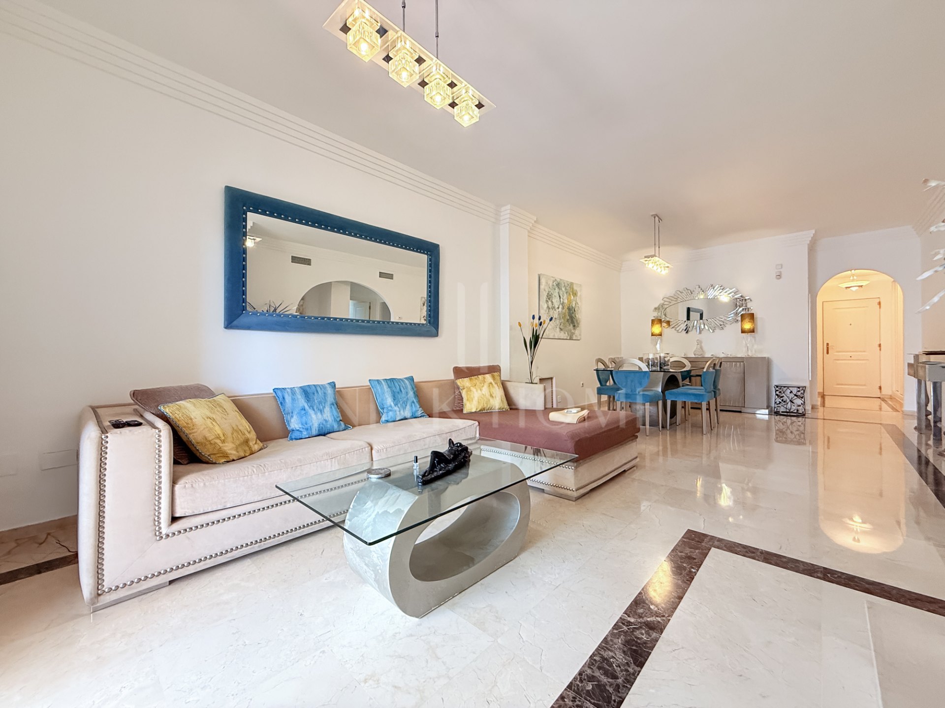 Apartment for Sale in Nueva Andalucia