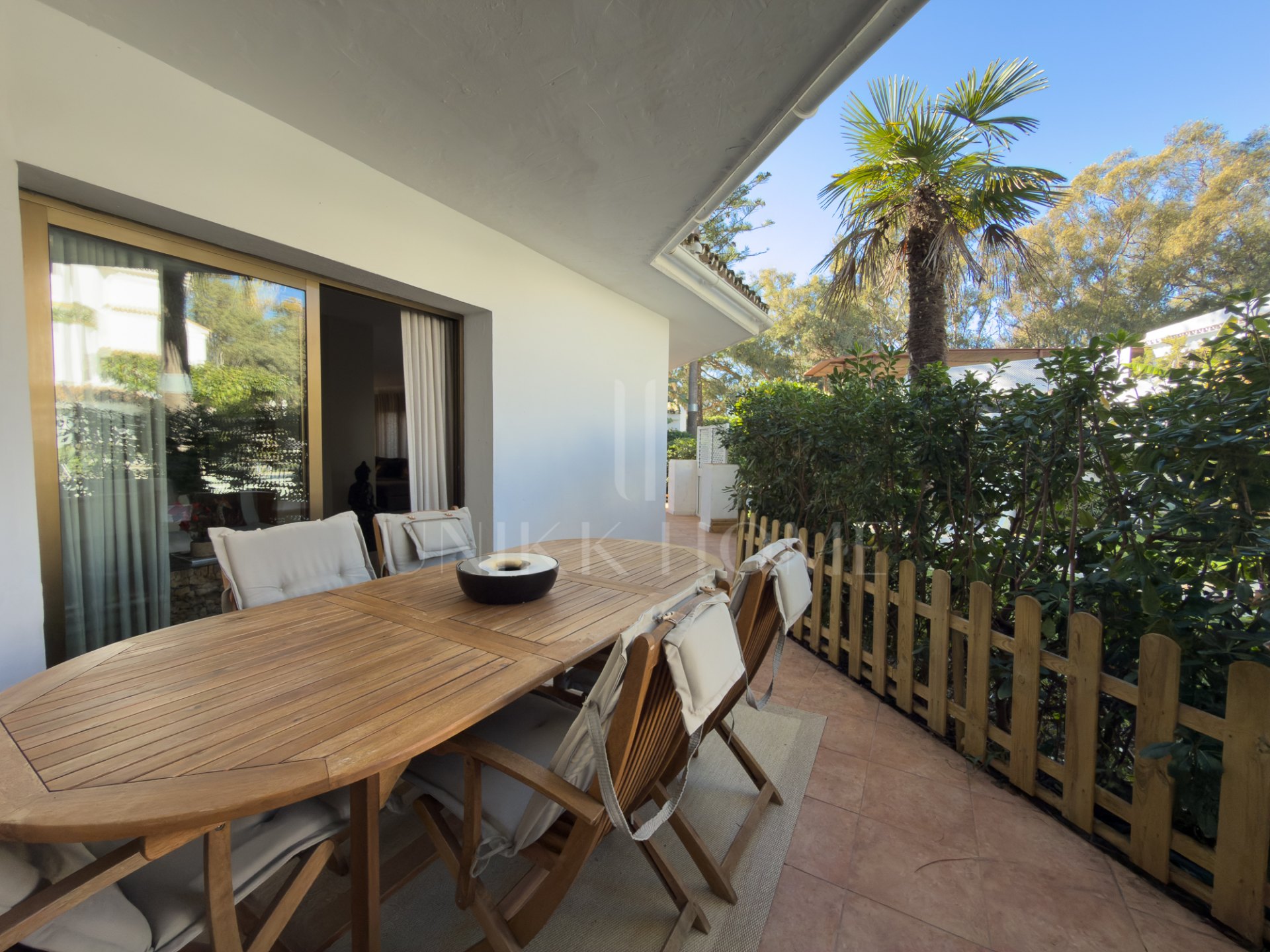 Beachfront Apartment for Sale in Golden Beach Marbella