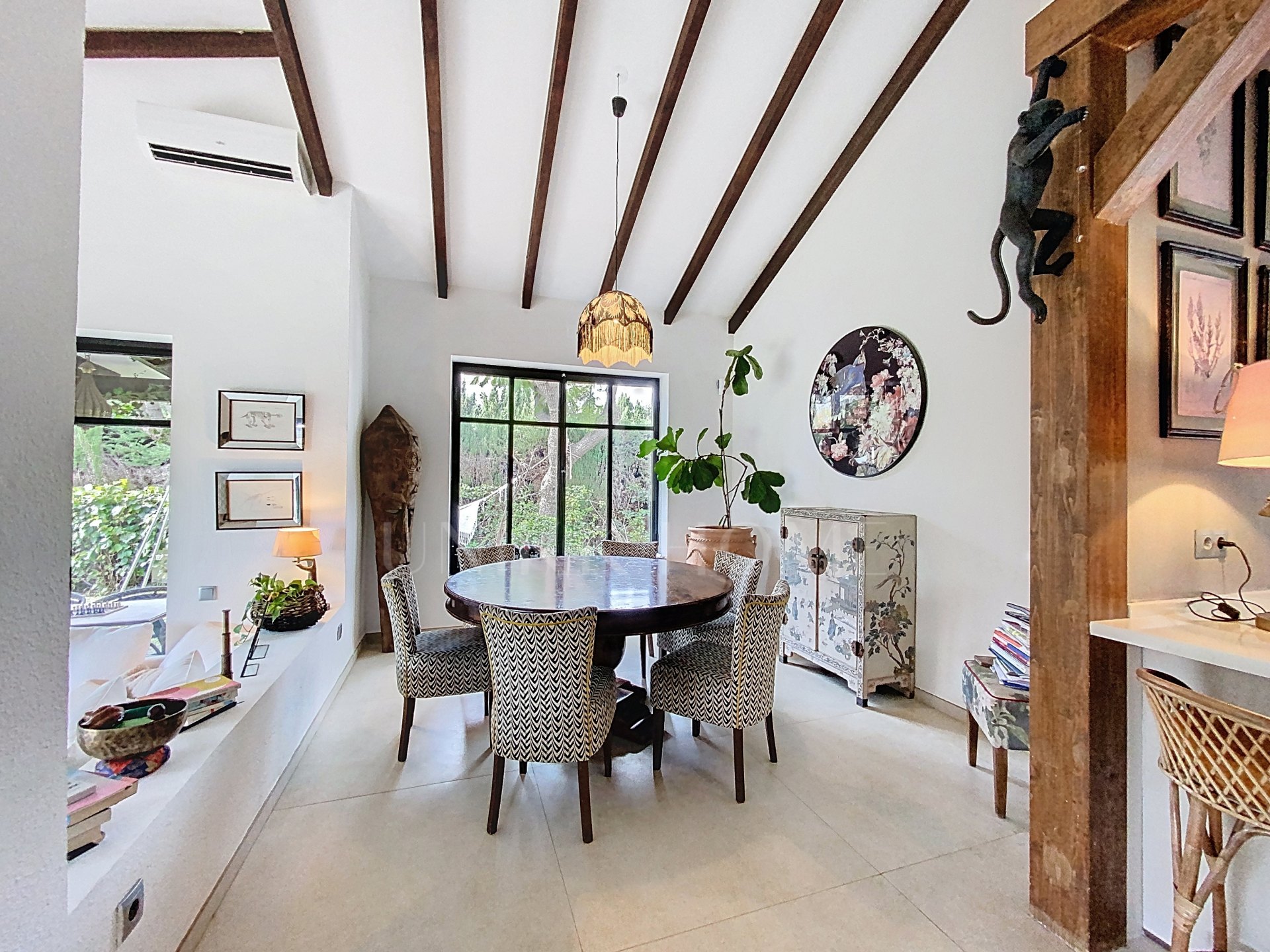 4 -Bedrooms Villa with Pool in Diana Park, East Estepona