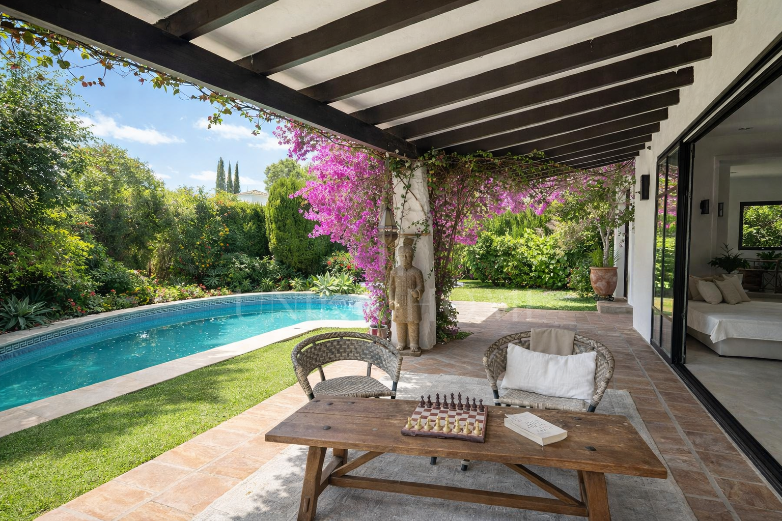 4 -Bedrooms Villa with Pool in Diana Park, East Estepona