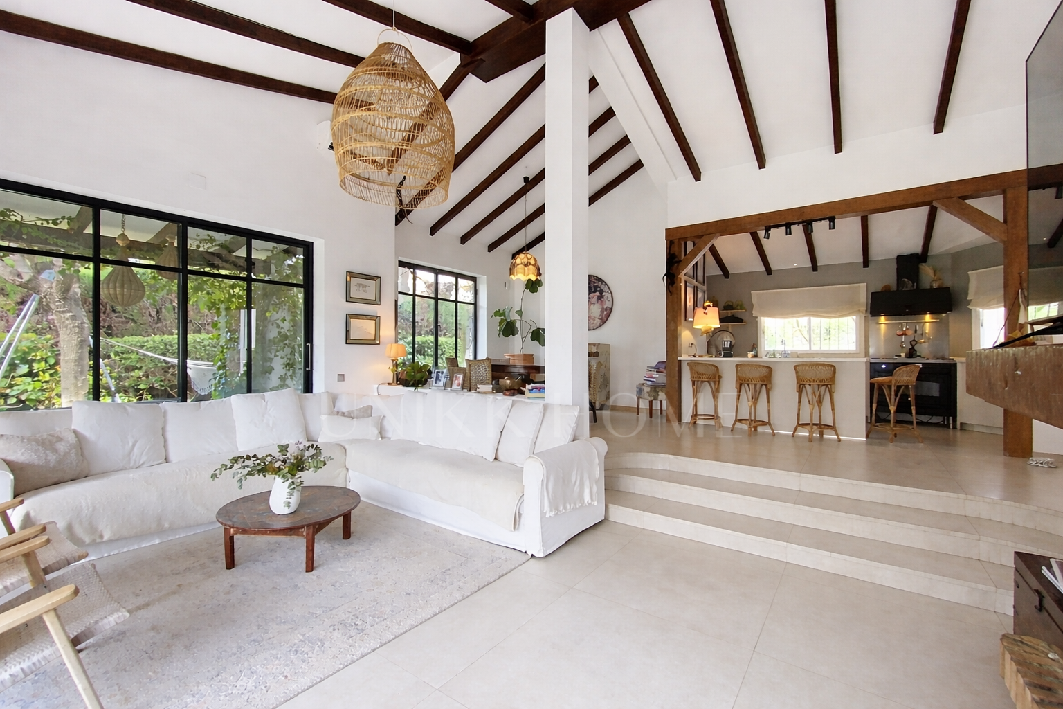 4 -Bedrooms Villa with Pool in Diana Park, East Estepona