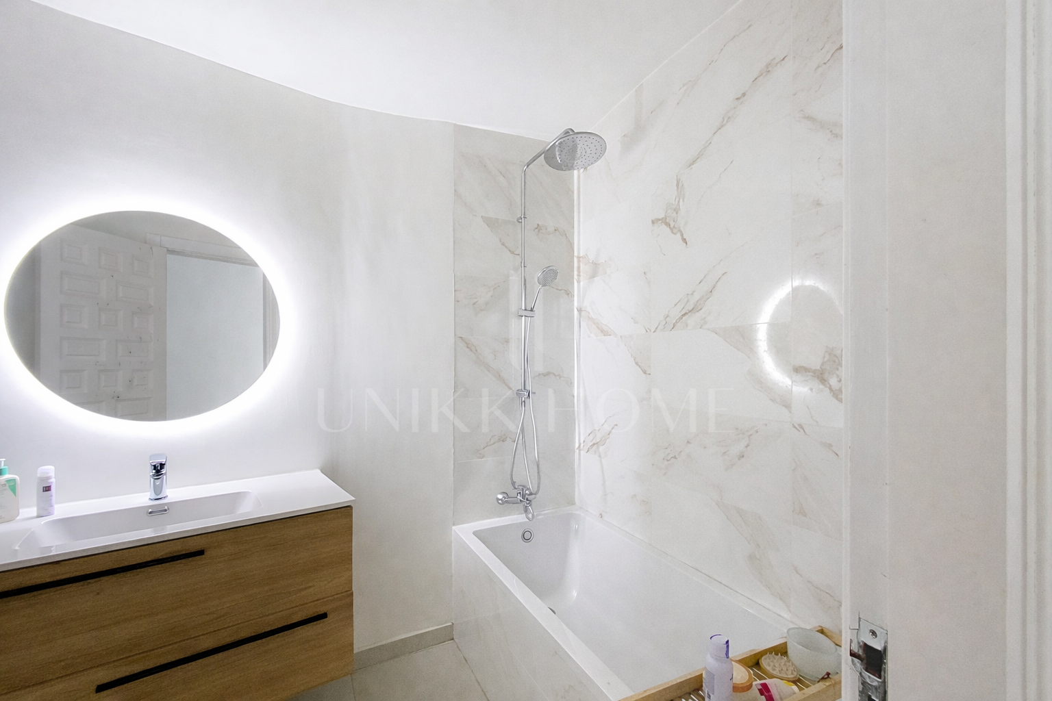 4 -Bedrooms Villa with Pool in Diana Park, East Estepona