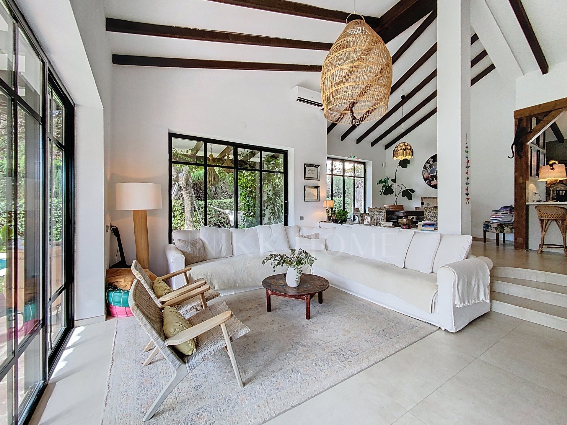 4 -Bedrooms Villa with Pool in Diana Park, East Estepona