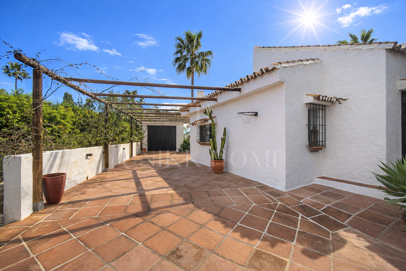 4 -Bedrooms Villa with Pool in Diana Park, East Estepona