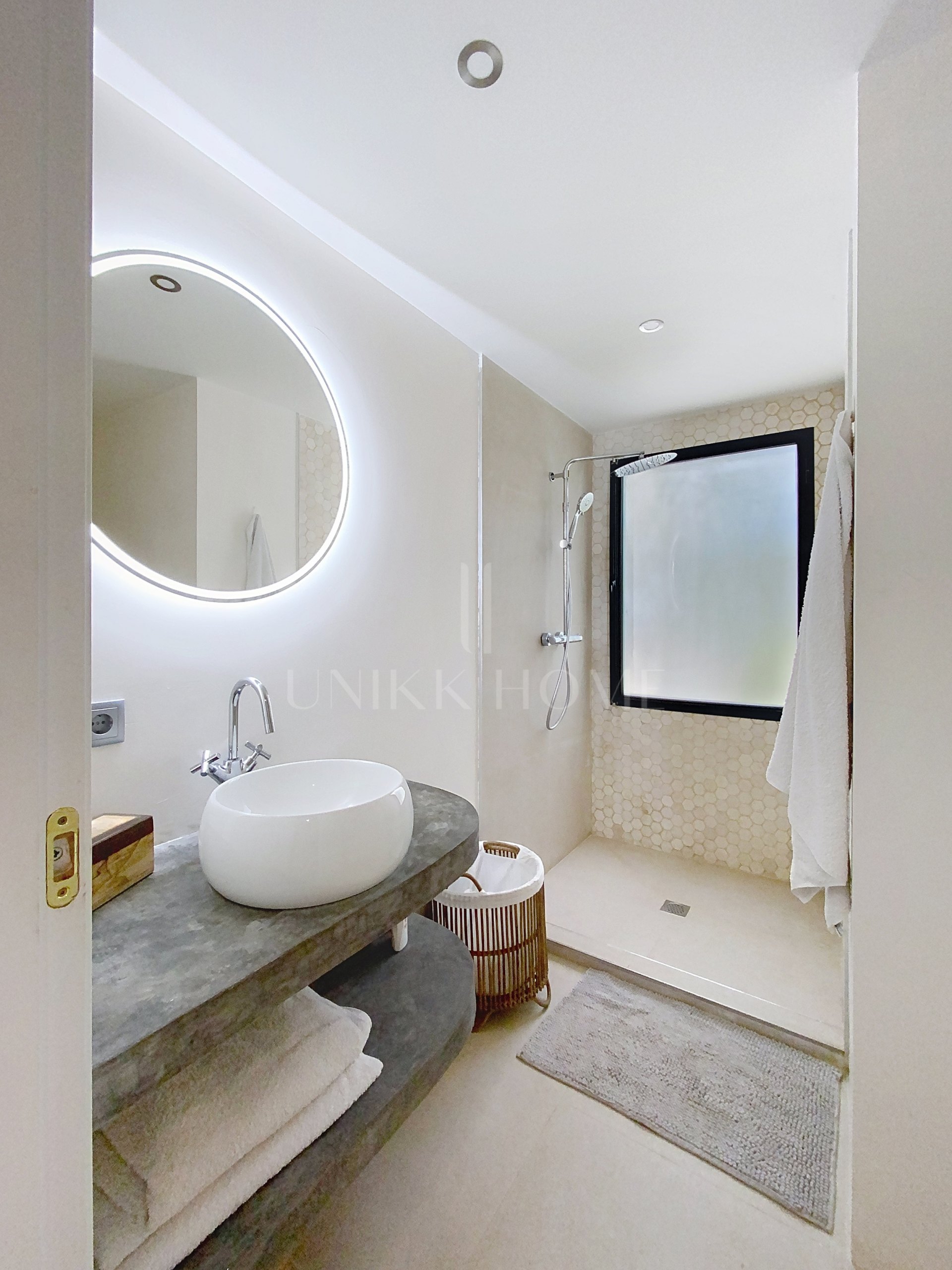 4 -Bedrooms Villa with Pool in Diana Park, East Estepona