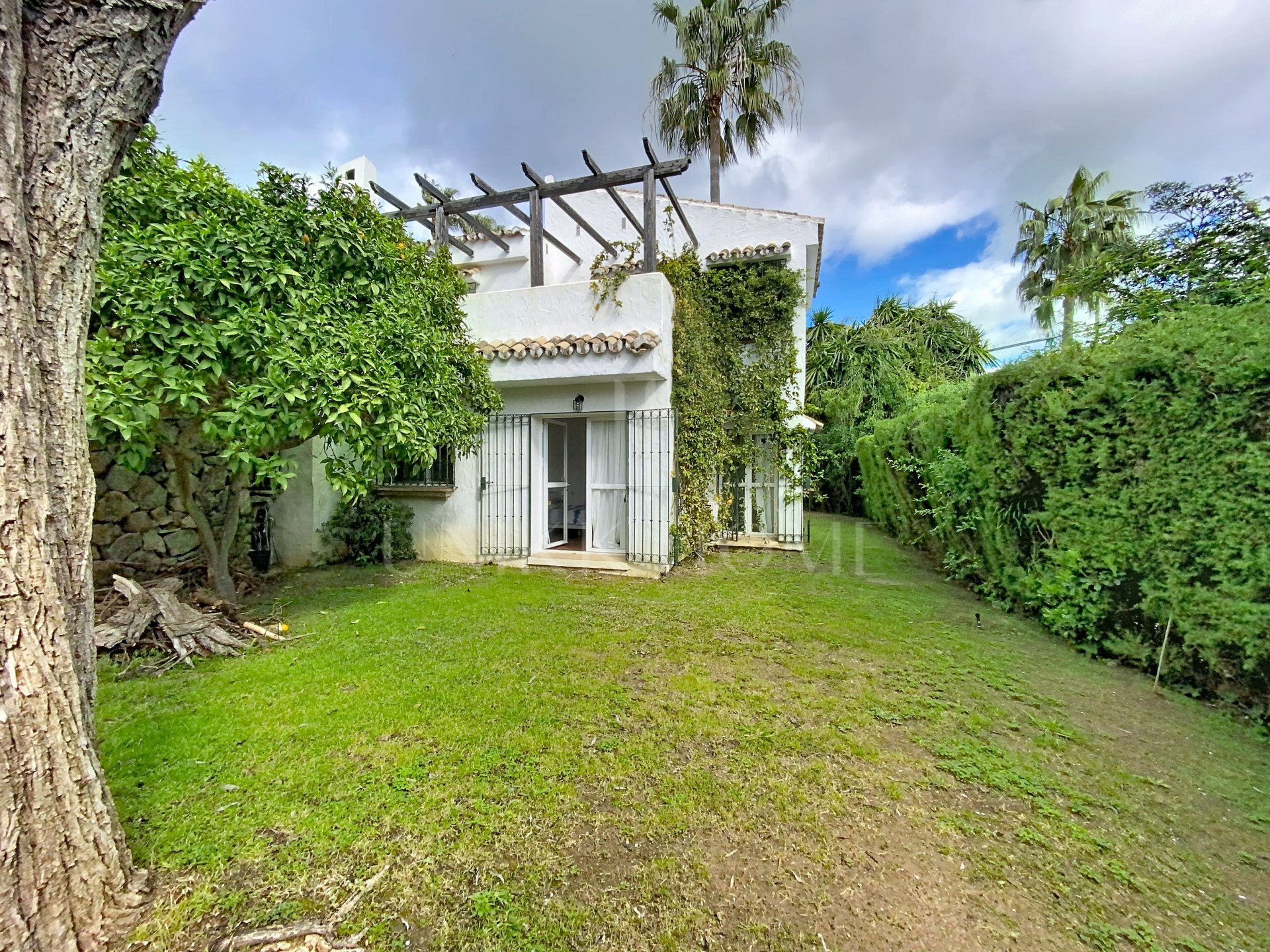 4 -Bedrooms Villa with Pool in Diana Park, East Estepona