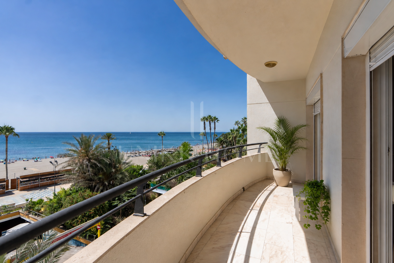 Seafront Apartment on Estepona's Promenade