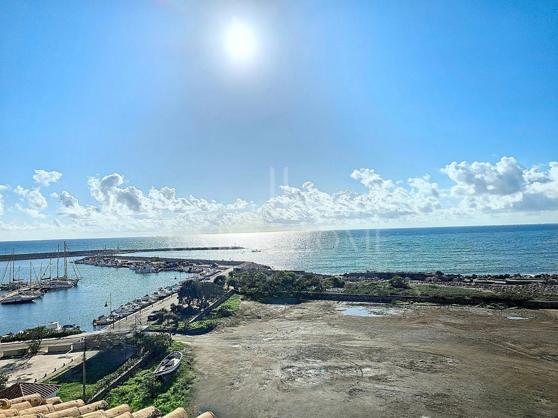 Townhouse on the Beachfront in Estepona Port