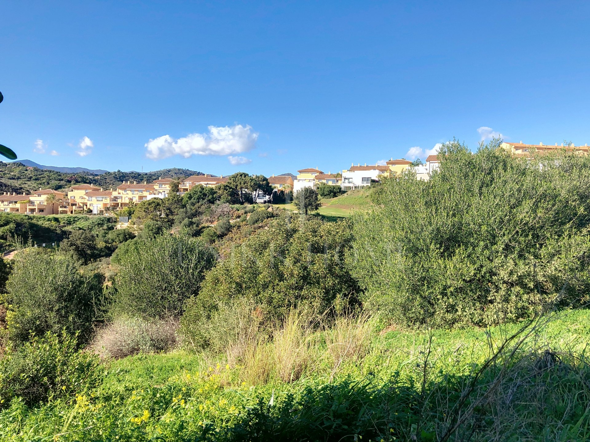 Terreno Urbano para Villa con vistas al mar en La Resina Golf, Estepona Este