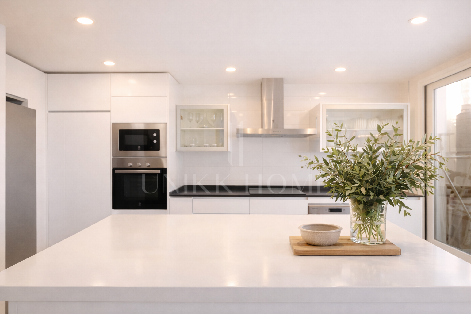 Moderno Ático de 3 Dormitorios en el Corazón de Estepona