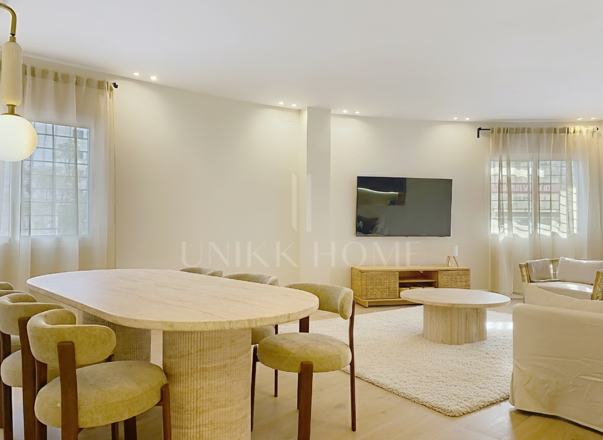 Fully Renovated and Furnished 3-Bedroom Apartment – Puerto de Estepona