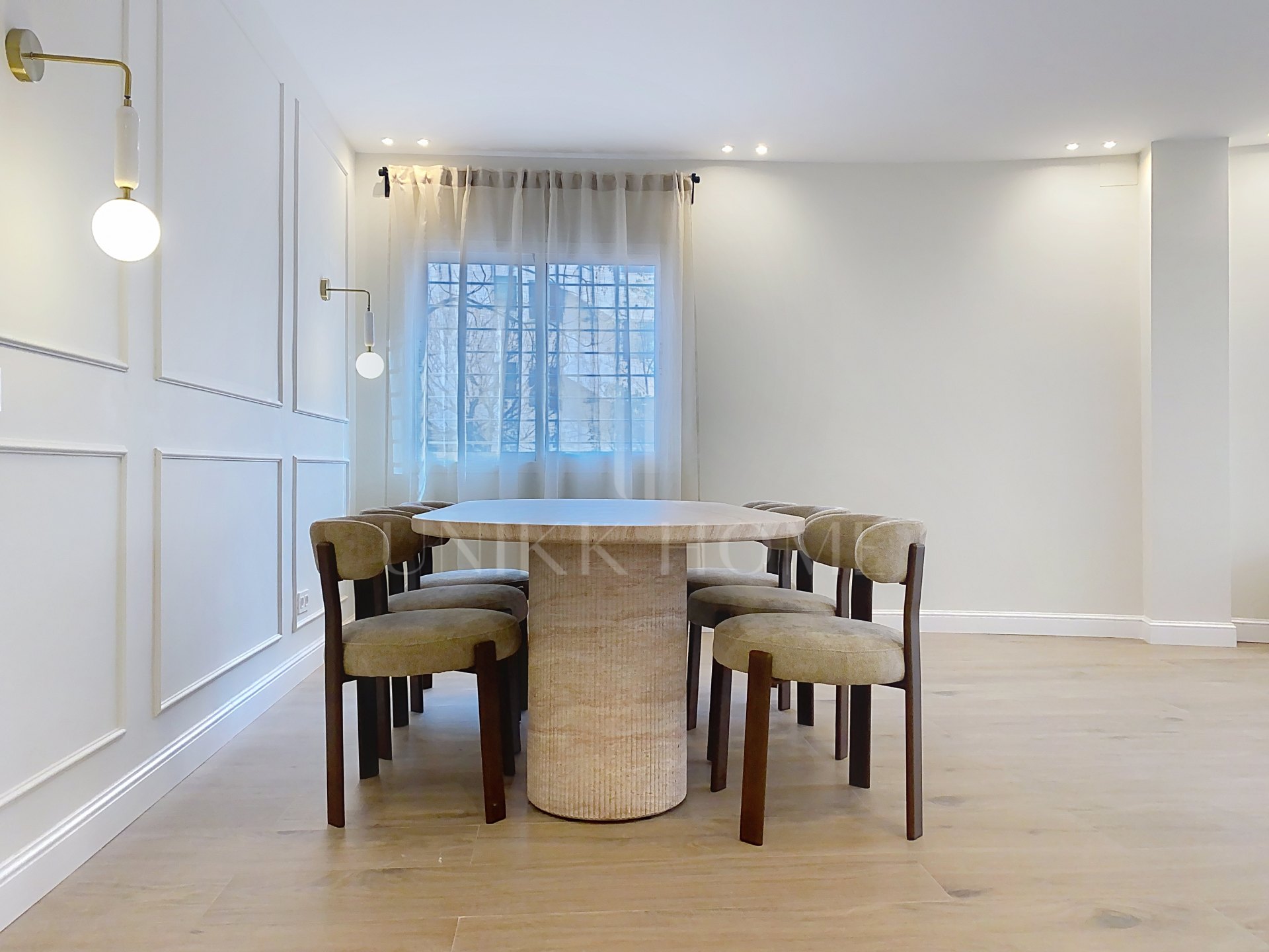 Fully Renovated and Furnished 3-Bedroom Apartment – Puerto de Estepona