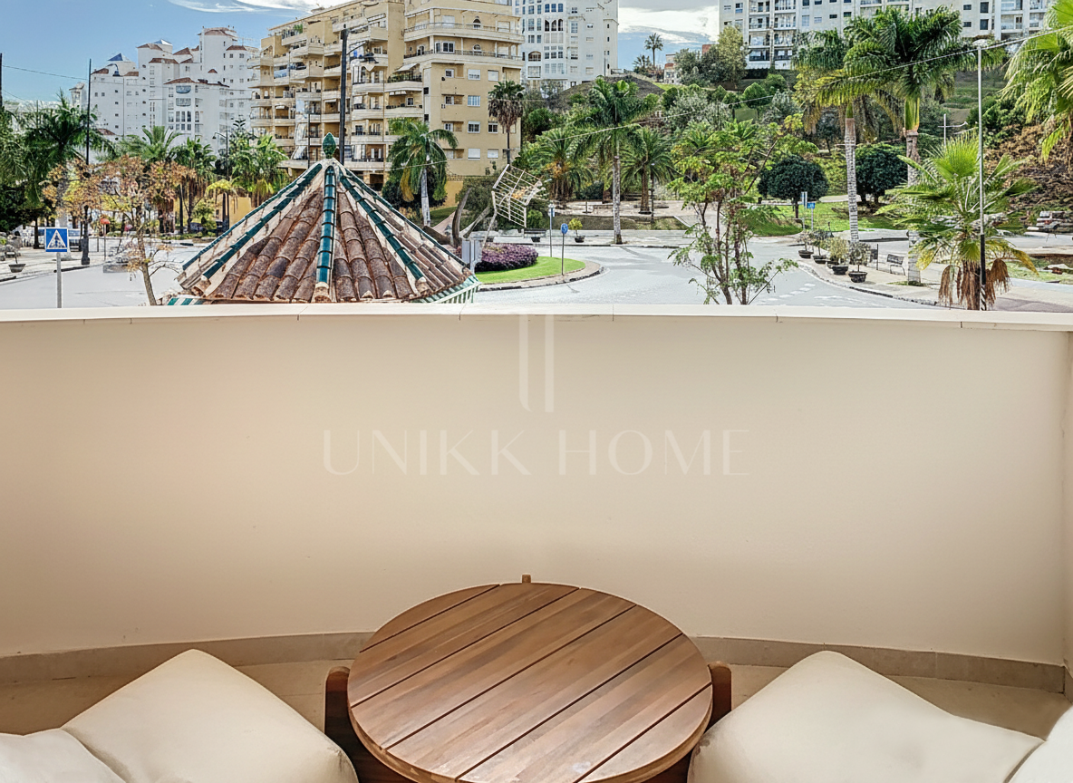 Fully Renovated and Furnished 3-Bedroom Apartment – Puerto de Estepona