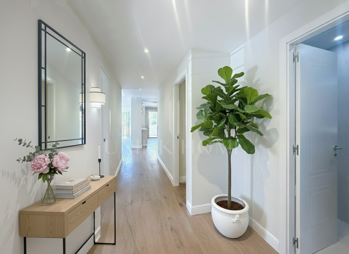 Fully Renovated and Furnished 3-Bedroom Apartment – Puerto de Estepona