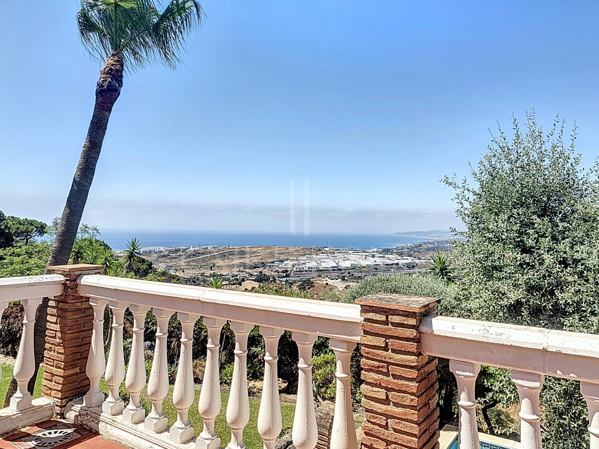 Panoramic sea and mountain views from a private hillside retreat in Estepona