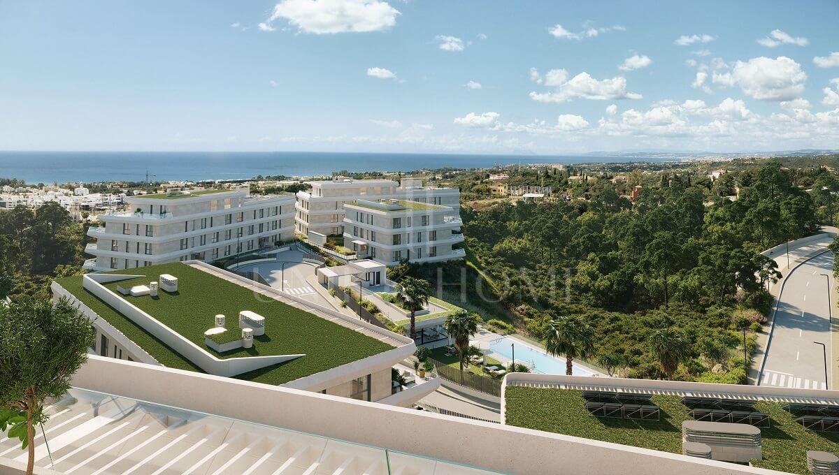 High-floor 2-Bedroom Apartment with Sea Views – New Golden Mile, Estepona
