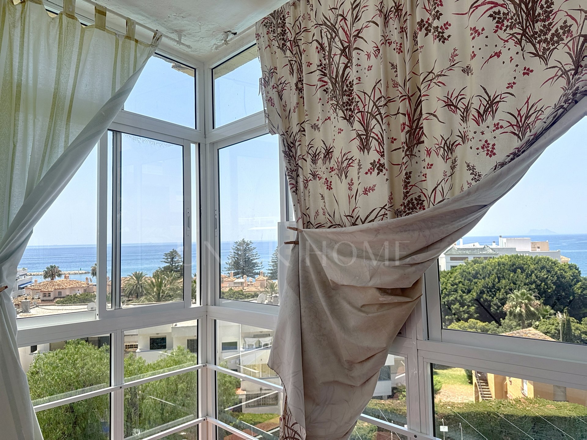Apartamento con vistas al mar en KAI ALDE, Estepona