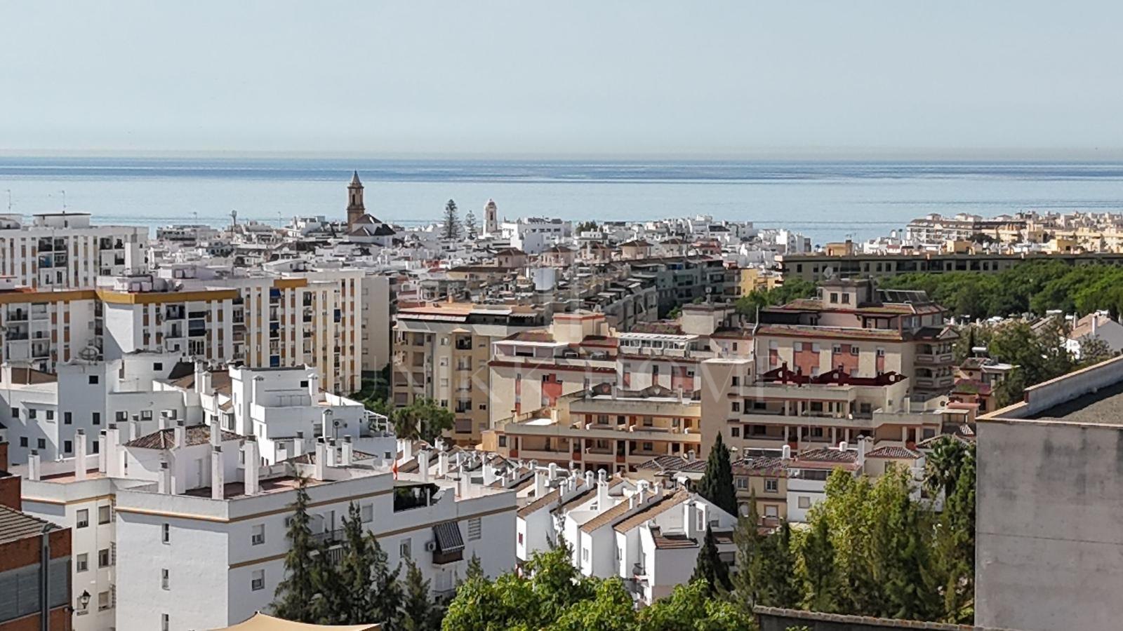 Vistas al mar en el centro de Estepona - Apartamento a estrenar de 3 dormitorios