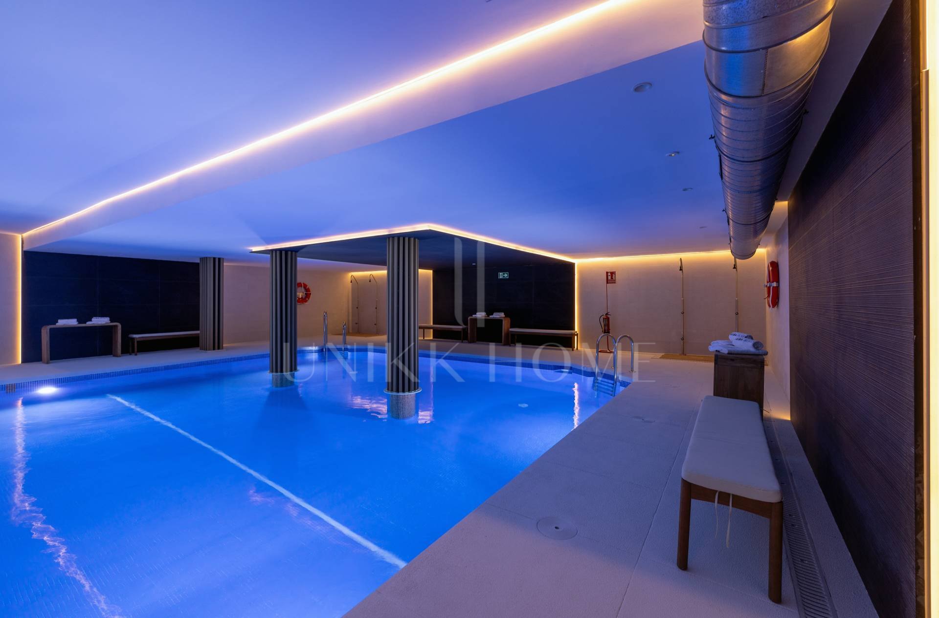 Renovated townhouse with 3 bedrooms and private garage - Frontline Golf - Sea Views - West Estepona