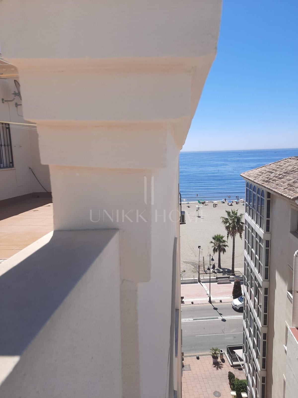 Apartamento en el Paseo Marítimo y Casco Antiguo - Estepona