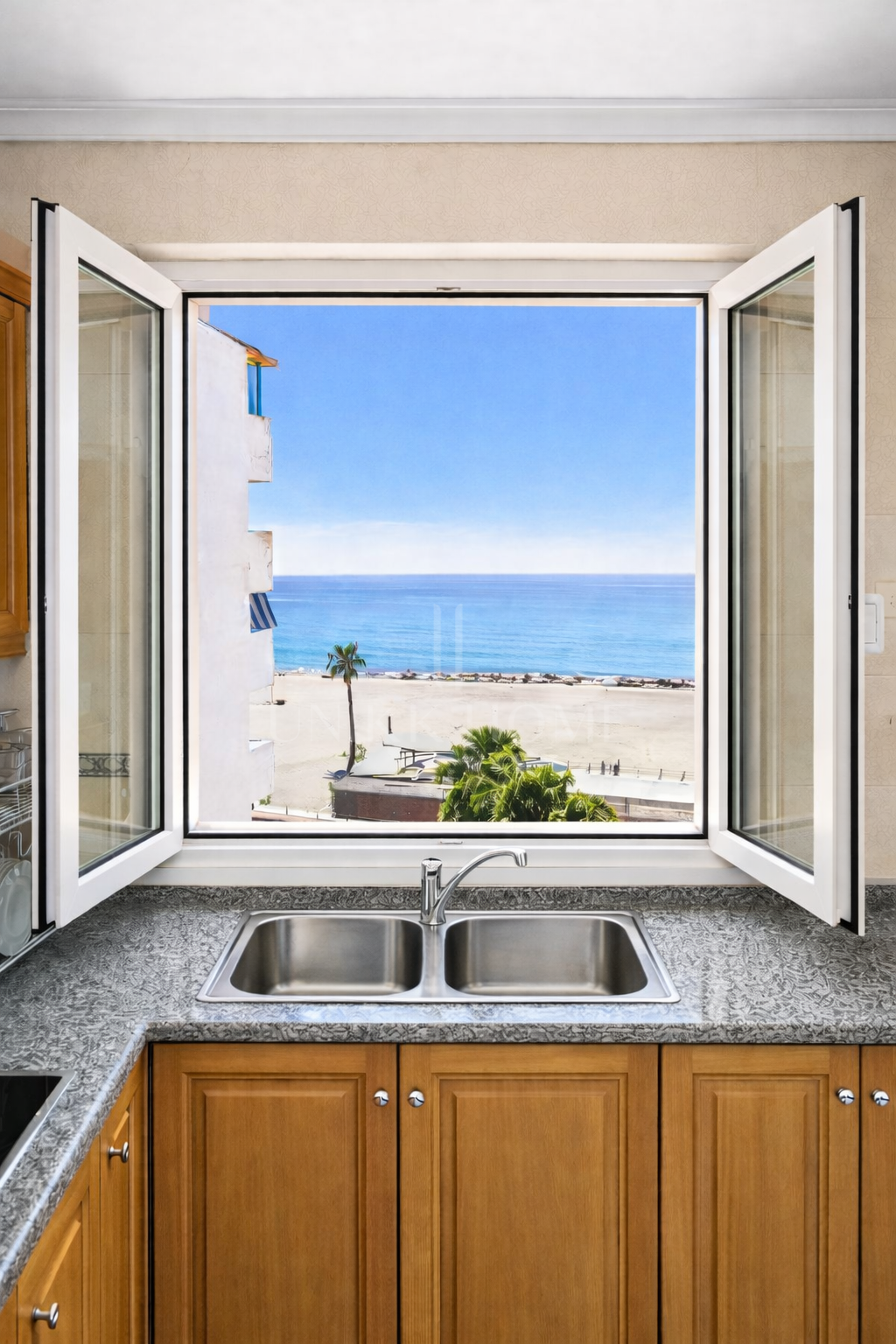 Apartment on the Beach Promenade and Old Town - Estepona