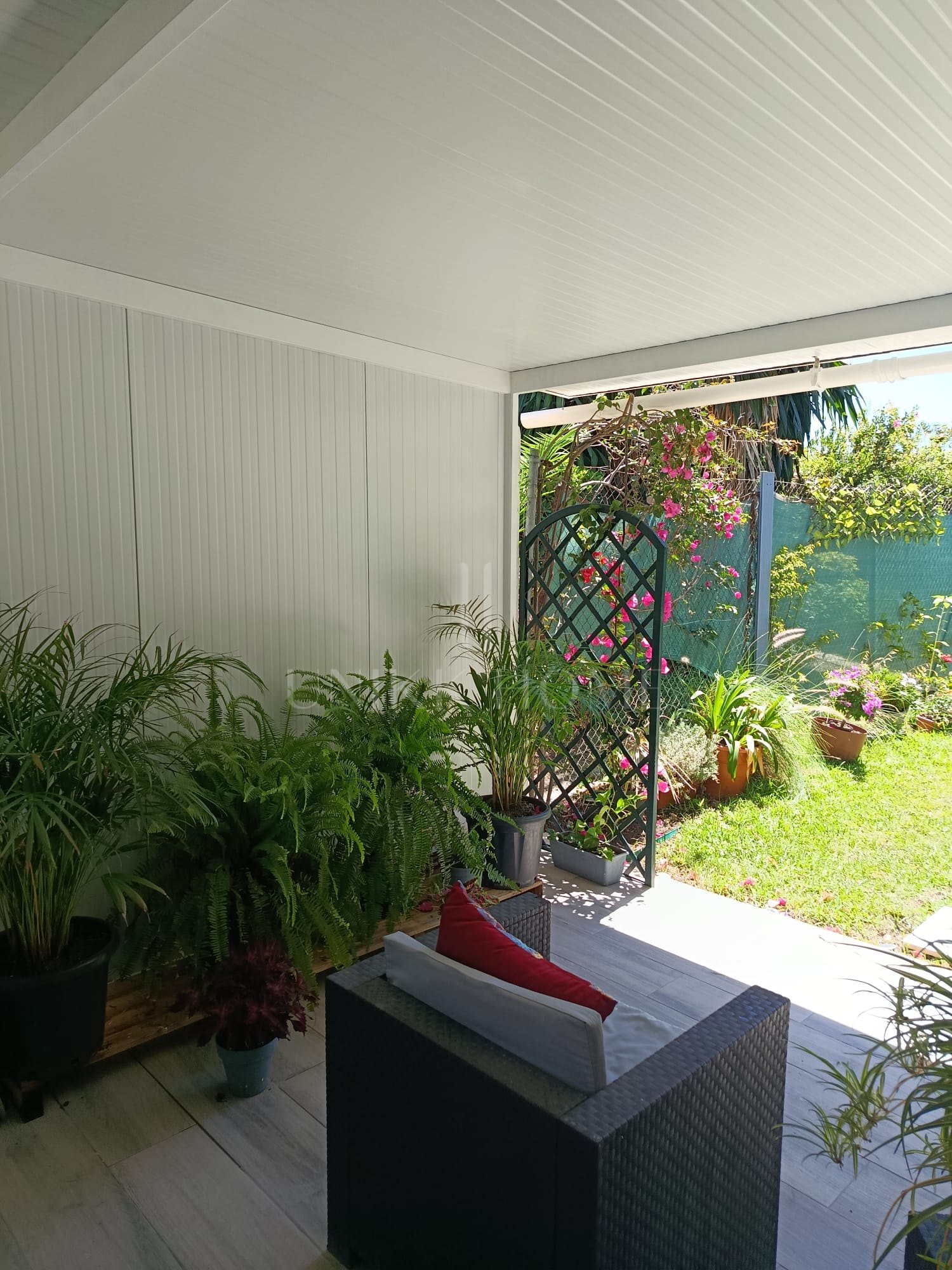 Apartamento con Jardín a Poca Distancia de la Playa - Buenas Noches, Oeste de Estepona
