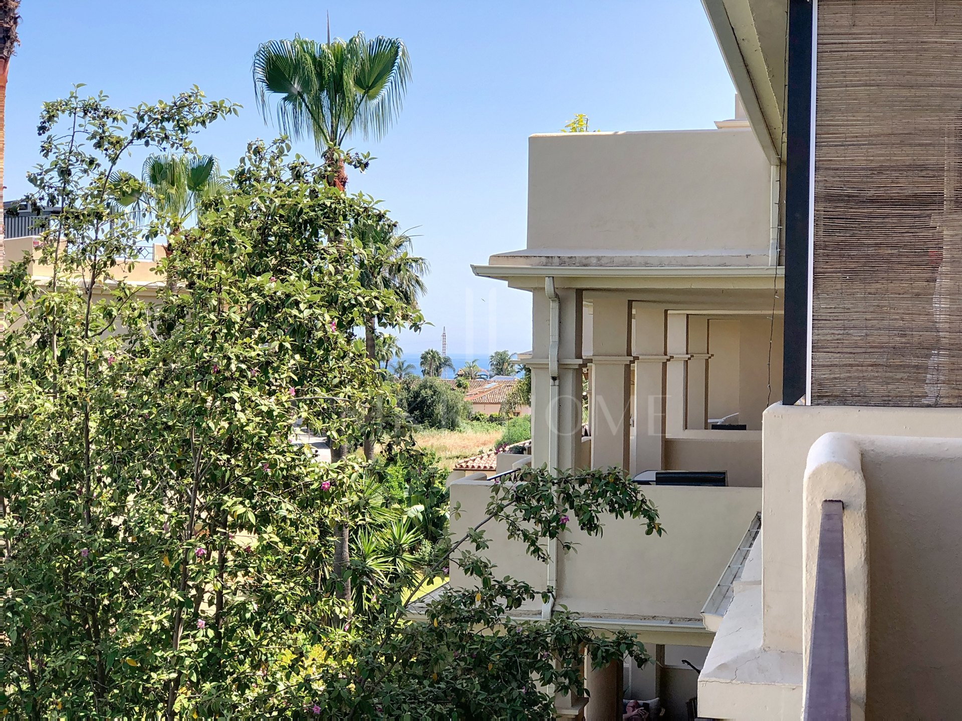 Piso con Vistas Abiertas y 3 dormitorios en Toscana Hills, Estepona Este