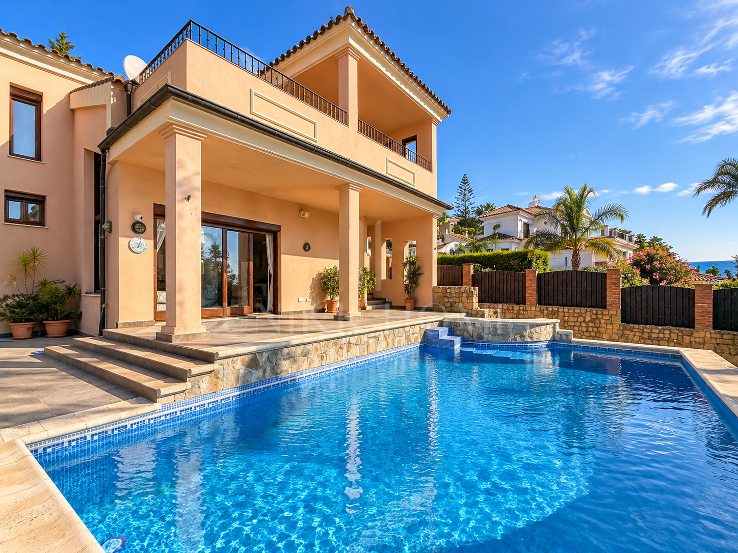 Fantástica Villa con Vistas al Mar en Seghers, Estepona