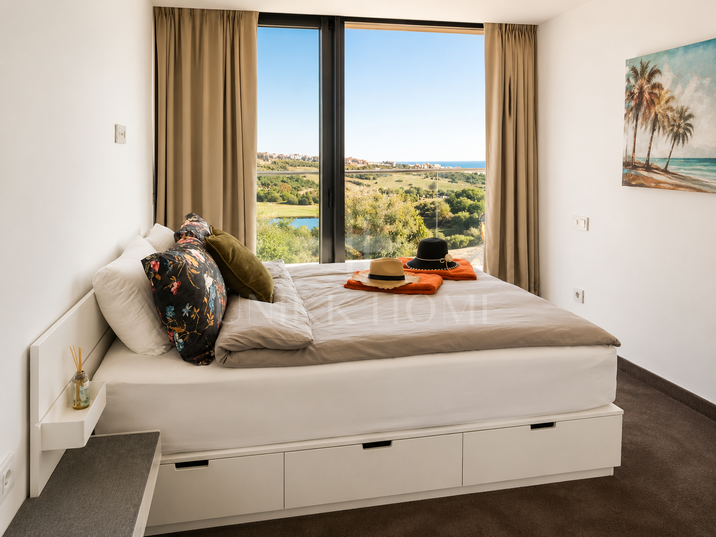 CONTEMPORARY VILLA WITH OPEN SEA VIEWS - VALLE ROMANO GOLF