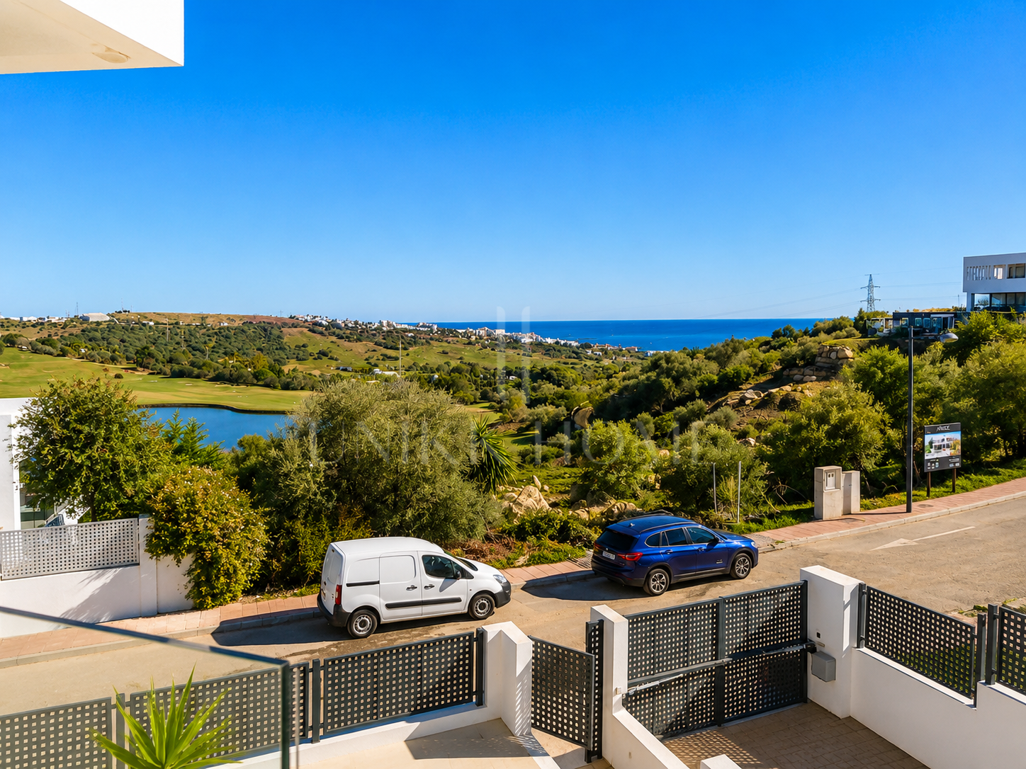CONTEMPORARY VILLA WITH OPEN SEA VIEWS - VALLE ROMANO GOLF