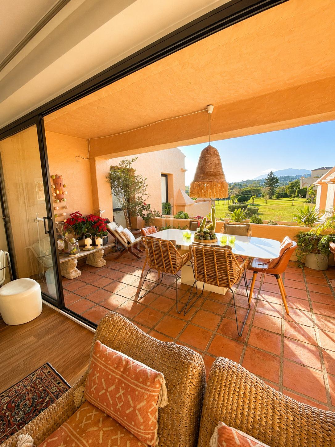 3-Bedroom Duplex Penthouse in Cartuja del Golf – Estepona’s New Golden Mile