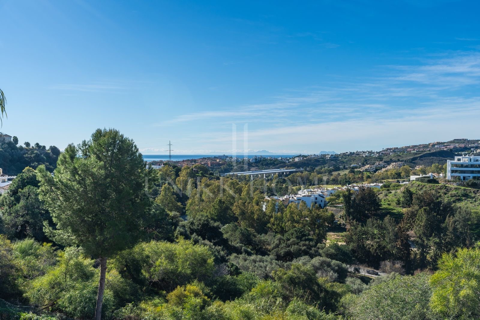 Apartment for sale in Puerto del Almendro, Benahavis