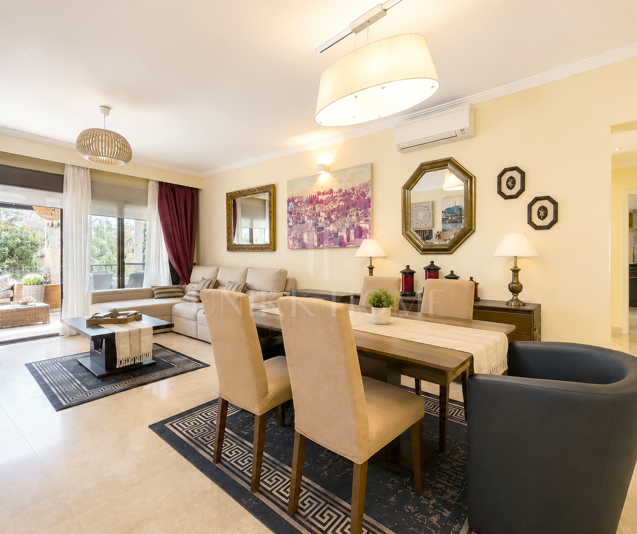 Apartamento con vistas al mar cerca de la playa - Estepona Oeste
