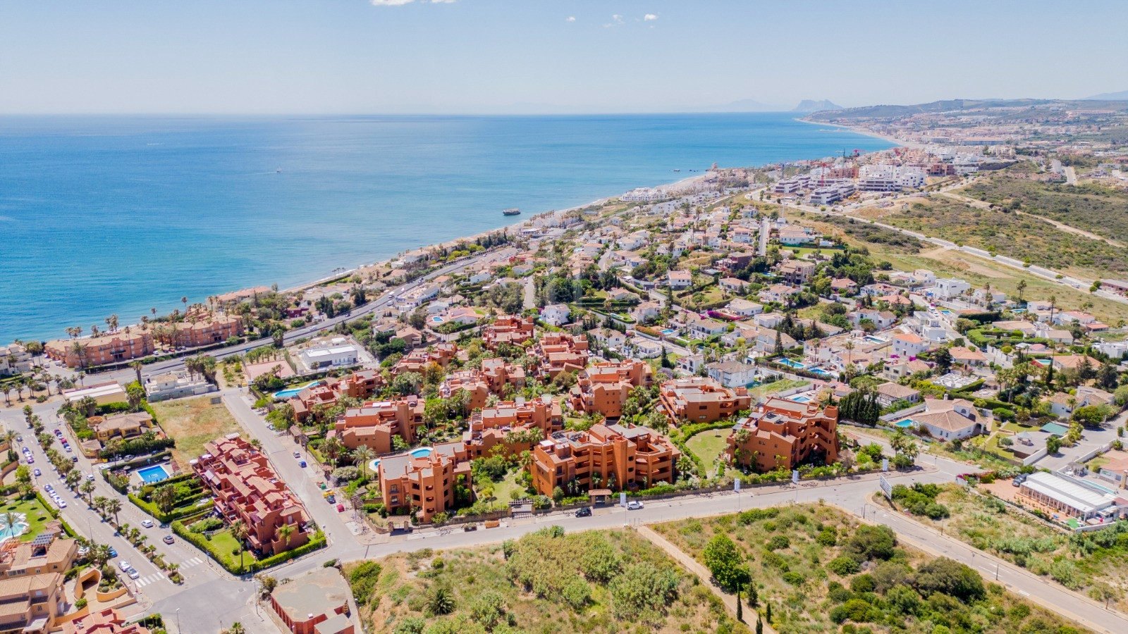 Apartamento con vistas al mar cerca de la playa - Estepona Oeste