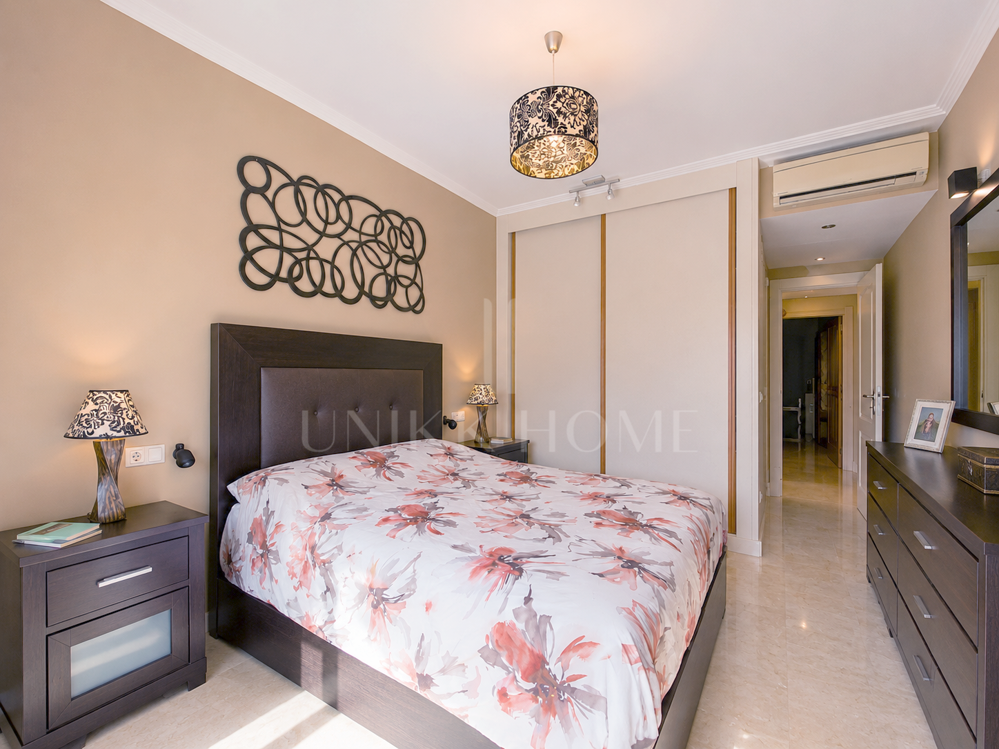 Apartamento con vistas al mar cerca de la playa - Estepona Oeste