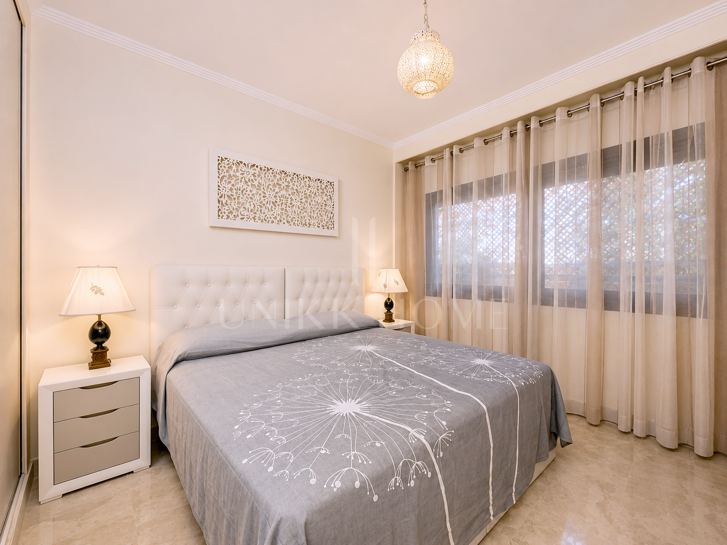 Apartamento con vistas al mar cerca de la playa - Estepona Oeste