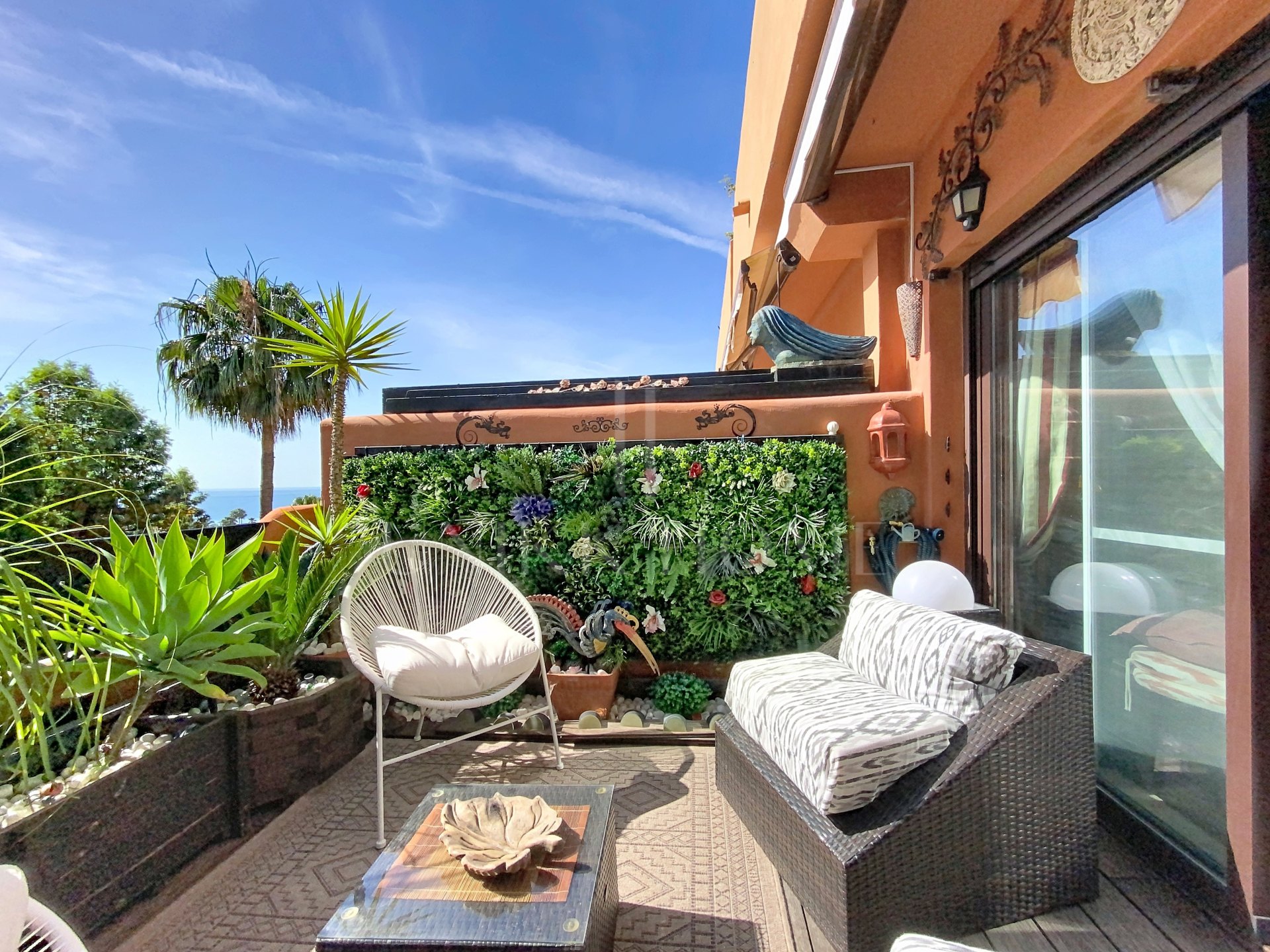 Apartamento con vistas al mar cerca de la playa - Estepona Oeste
