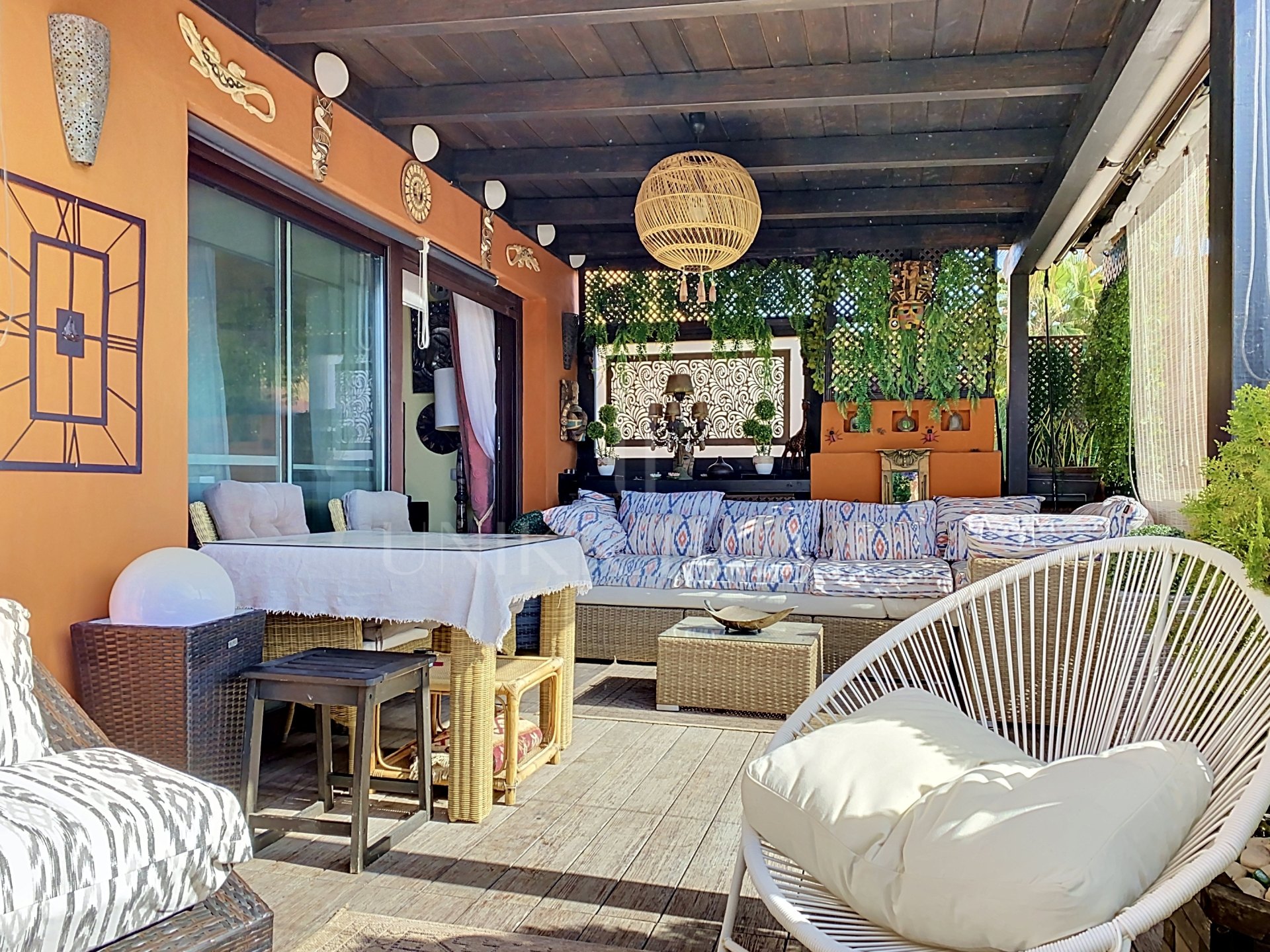Apartamento con vistas al mar cerca de la playa - Estepona Oeste